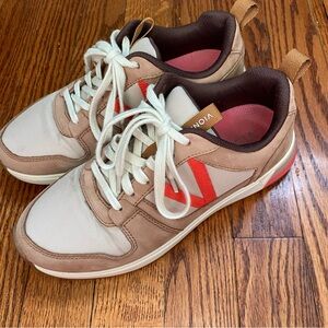 Vionic Rechelle Women's Sneakers in a brown and toffee with red accents Size 6